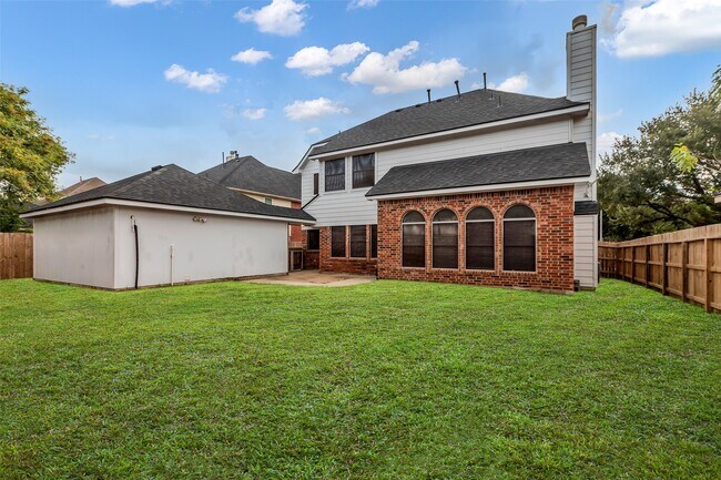 Building Photo - 210 Billingford Dr