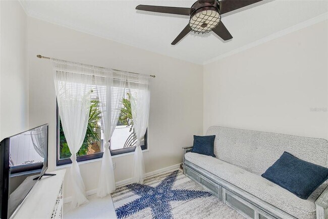 Building Photo - 557 Pinellas Bayway S