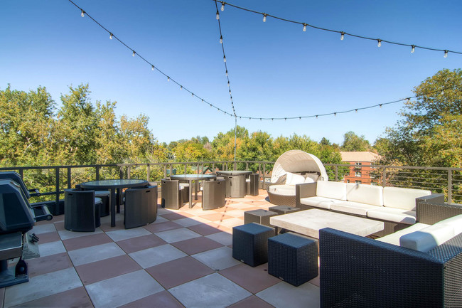 Rooftop Lounge - Domain at Wash Park