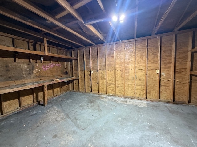 Building Photo - 115 E Sherwood Dr