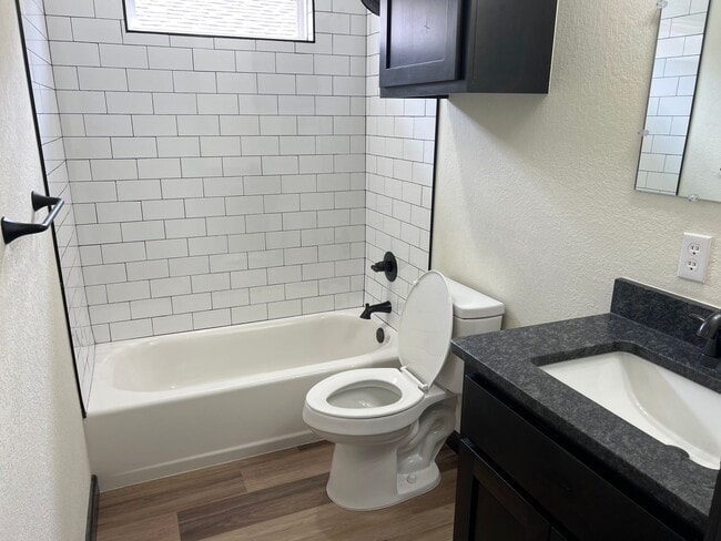 Building Photo - 2 bed 2 bath new build in 2024