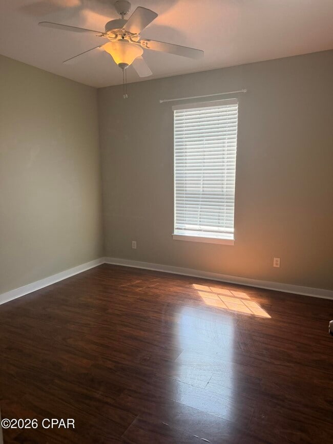 Building Photo - 3704 Tiki Dr