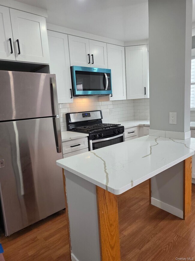 Building Photo - 3 Everett Ave