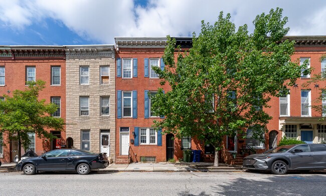 Building Photo - 926 S Hanover St
