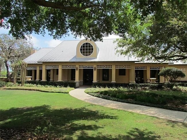 Building Photo - Elegant 4-bedroom 3-bathroom Home in Windermere