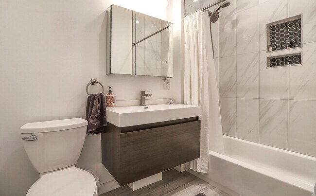 Building Photo - 1507 West St