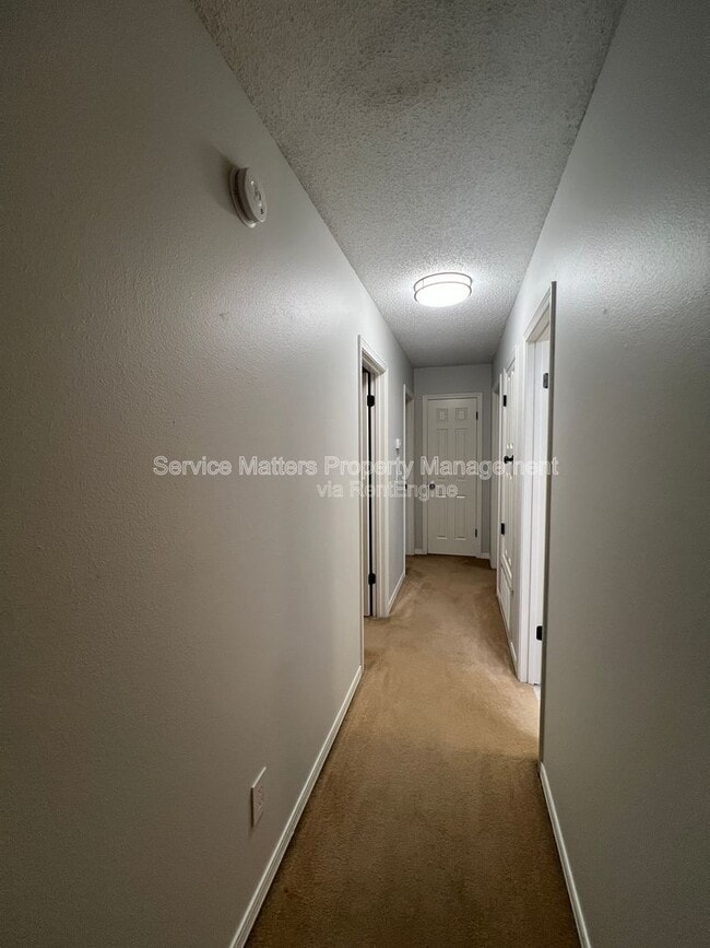 Building Photo - 6004 Players Pl