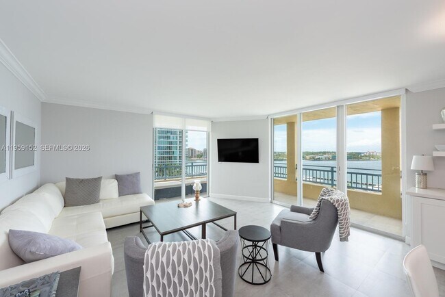 Building Photo - 90 Alton Rd