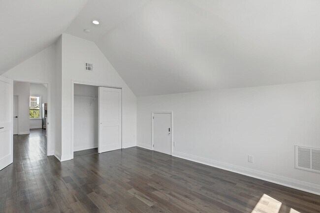 Building Photo - 208 Shippen St