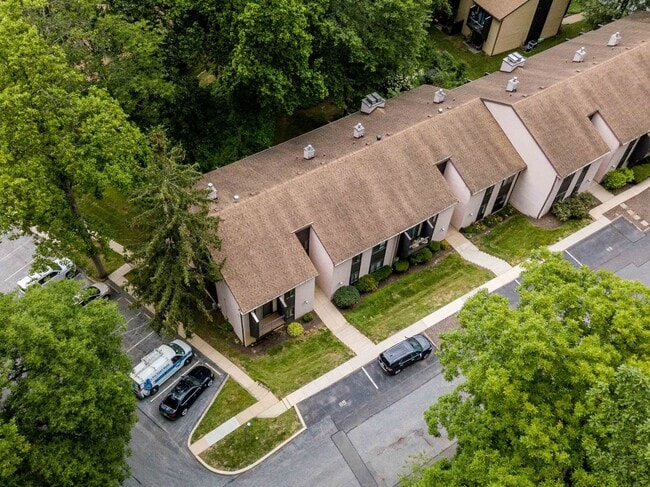 Building Photo - Spacious 3 Bedroom, 2 Bath Condo in Unionville-Chadds Ford School District