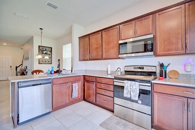 Building Photo - 5164 Chickadee St