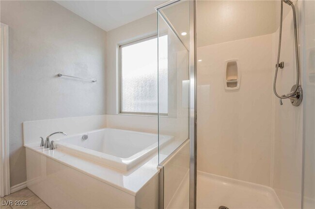 Building Photo - 3115 Mossfield Ave