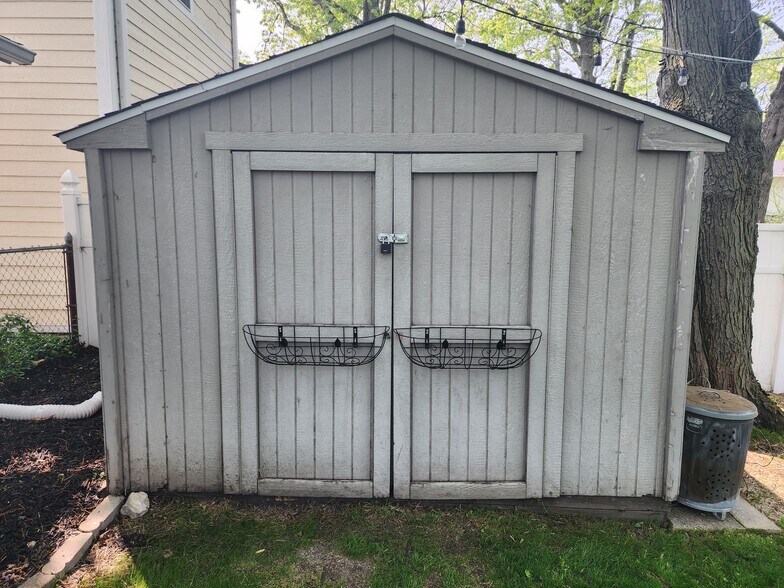 Building Photo - 510 Washington Park Blvd