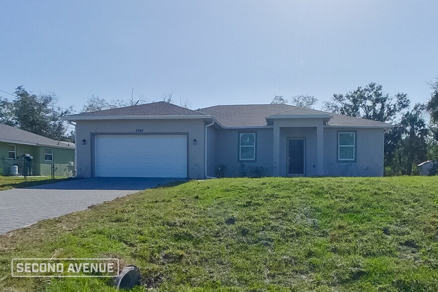 Building Photo - 2445 W Jacoby Cir