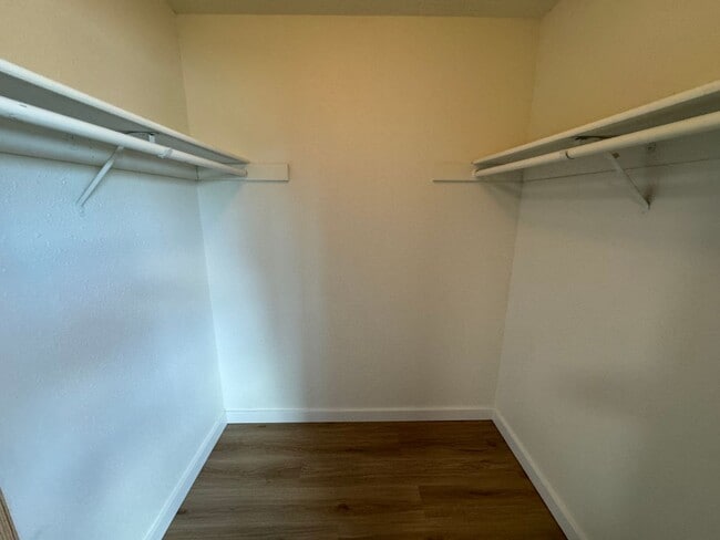 Building Photo - 1041/A/