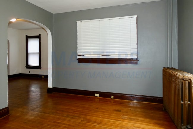 Building Photo - 1506 South Ave