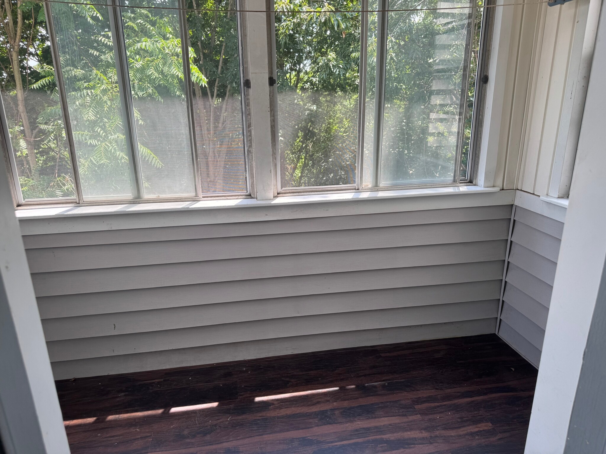 Private Porch - 14 Buell St