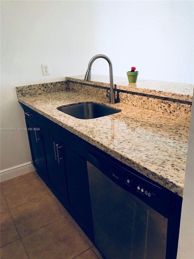 Building Photo - 1250 SW 113th Terrace