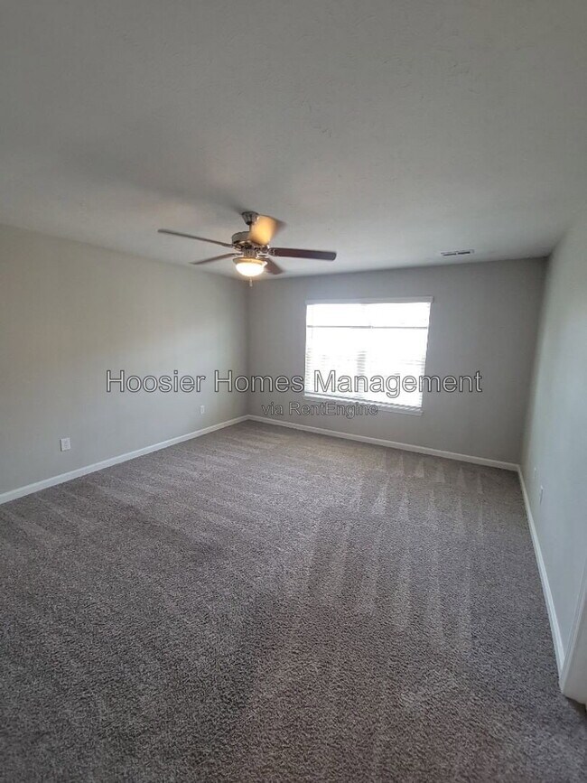 Building Photo - 5645 Brownstone Dr