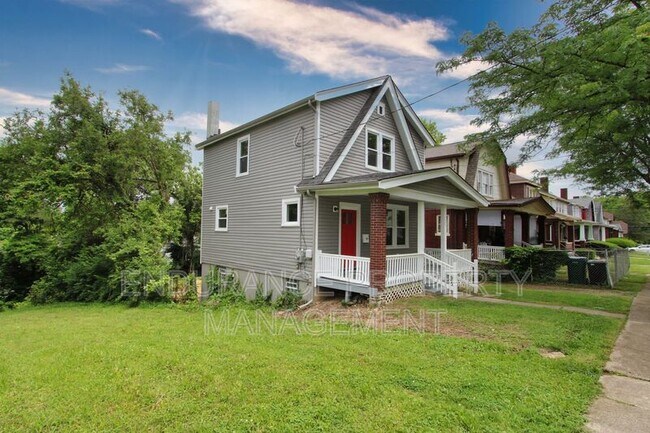 Building Photo - 22 Glen Este Pl