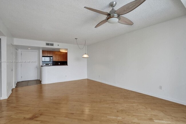 Building Photo - 770 Claughton Island Dr