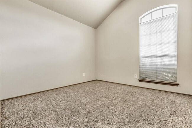 Building Photo - 2209 SW 137th Pl