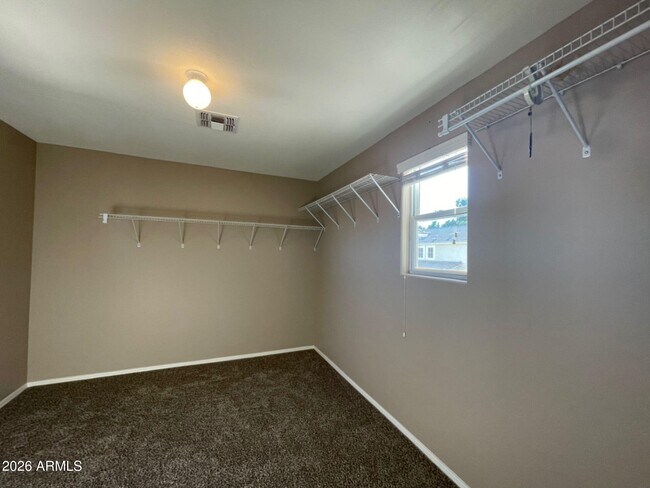 Building Photo - 10024 E Isleta Ave