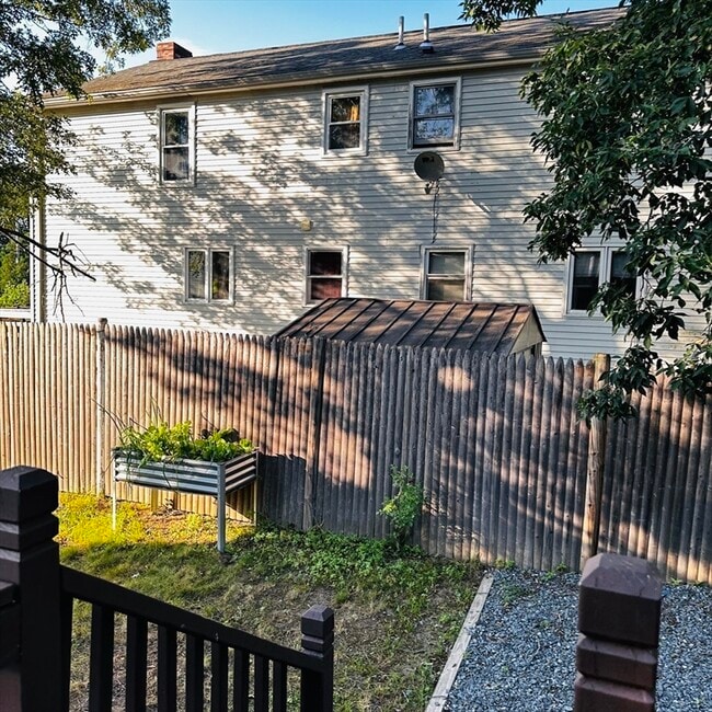 Building Photo - 88 Mt Pleasant St