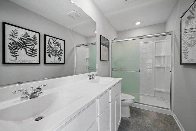 Building Photo - 8760 Clover Ln