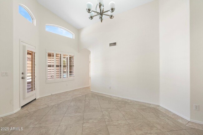 Building Photo - 7910 W Adobe Dr