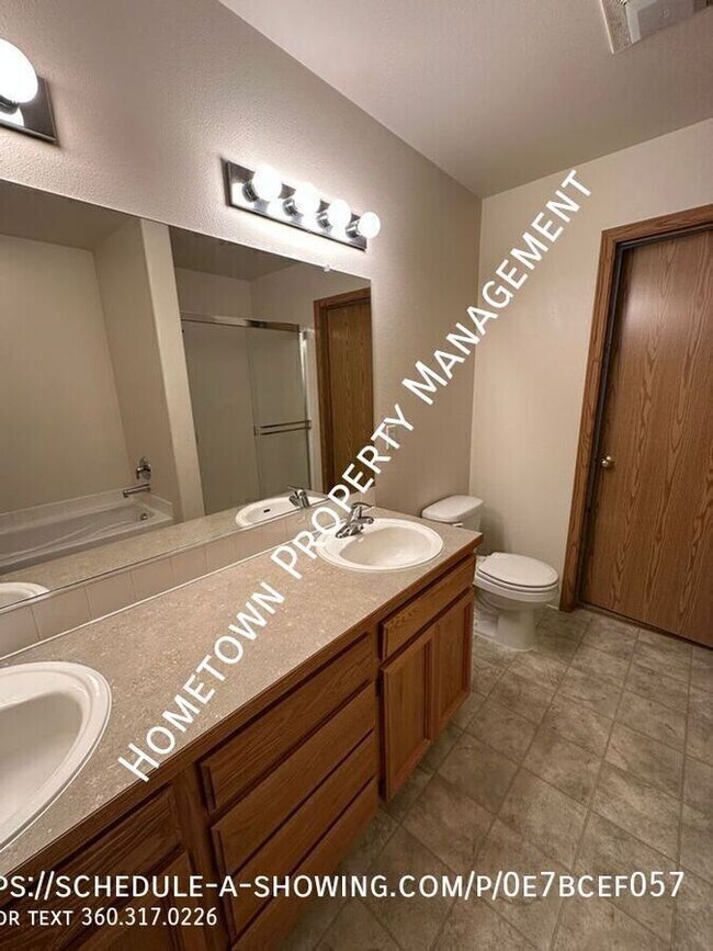 Building Photo - 8612 Sweetbrier Loop SE