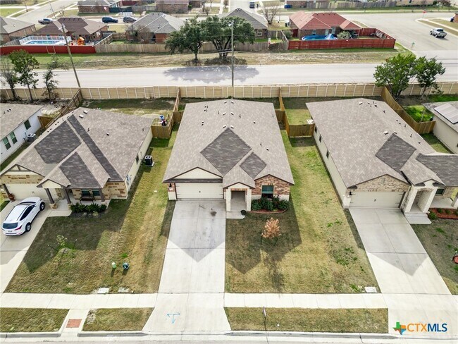 Building Photo - 2818 Wigeon Wy