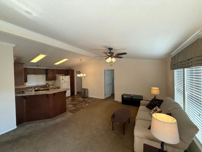 Building Photo - Spacious 3-bedroom, 2-bathroom home in the desirable College Area of San Diego