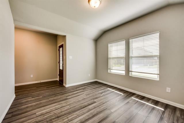 Building Photo - 605 Cedar Springs Dr