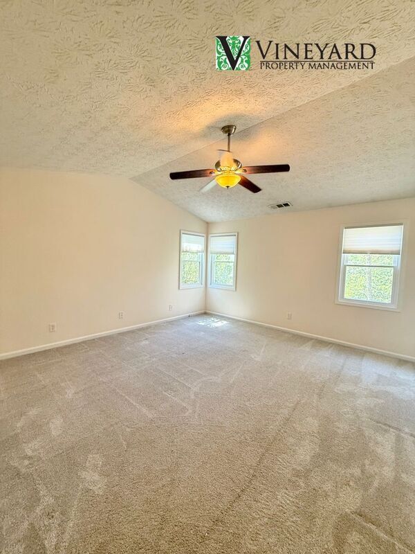 Building Photo - 1907 Grant Ln