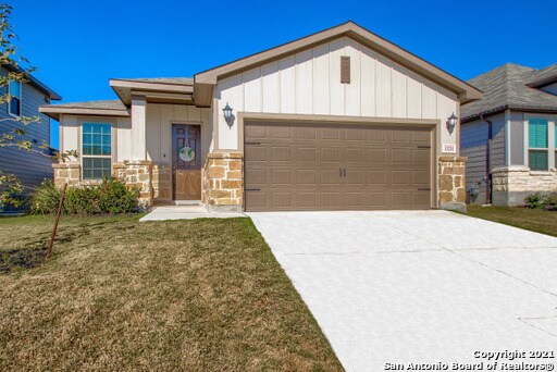 Building Photo - 13211 Antelope Run