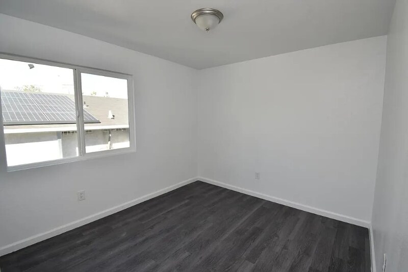 Building Photo - 880 41st St