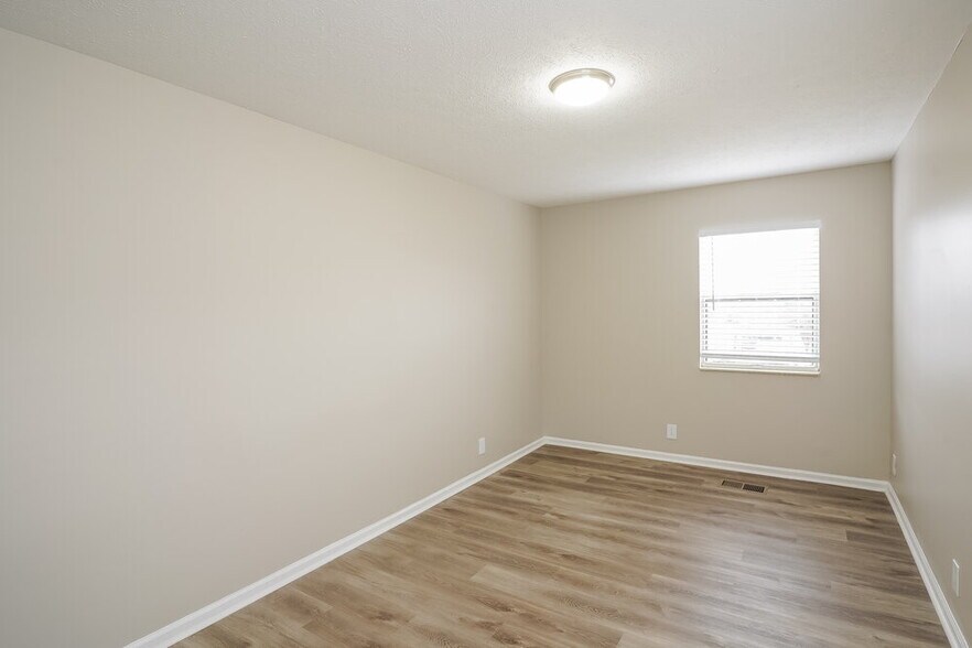 Building Photo - 1016 Mansker Dr