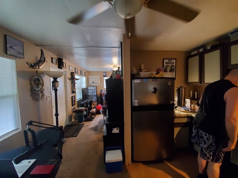 Kitchen - 119 Melody Ln