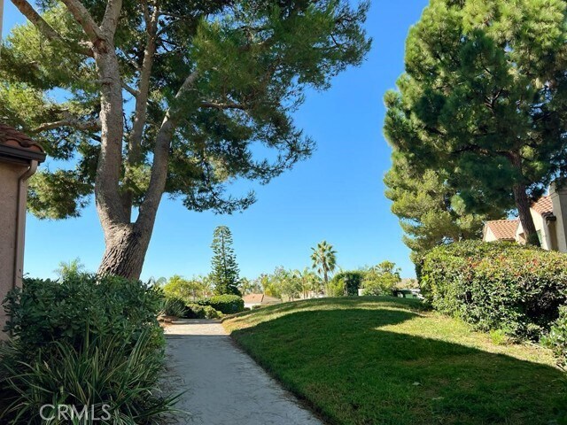 Building Photo - 1074 Calle Del Cerro