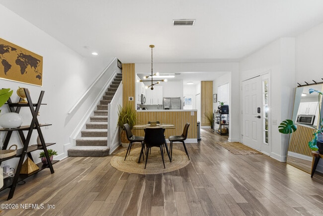 Building Photo - 7990 Baymeadows Rd E