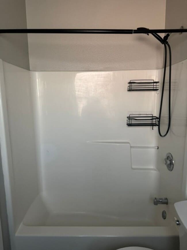 Building Photo - Well-Maintained 3-bedroom, 2-bath home with a 2-car garage