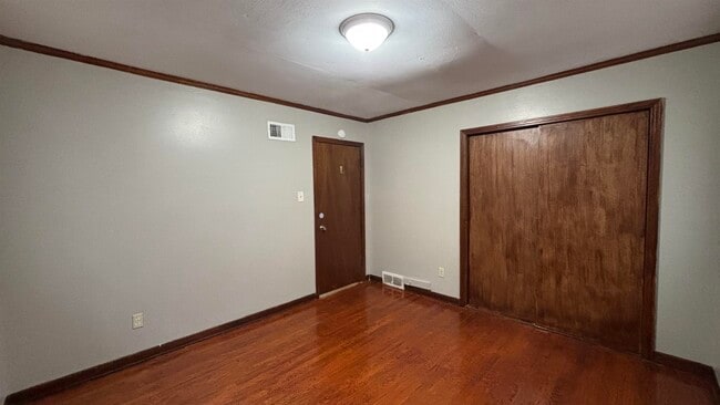 Building Photo - 4243 Vann Ave