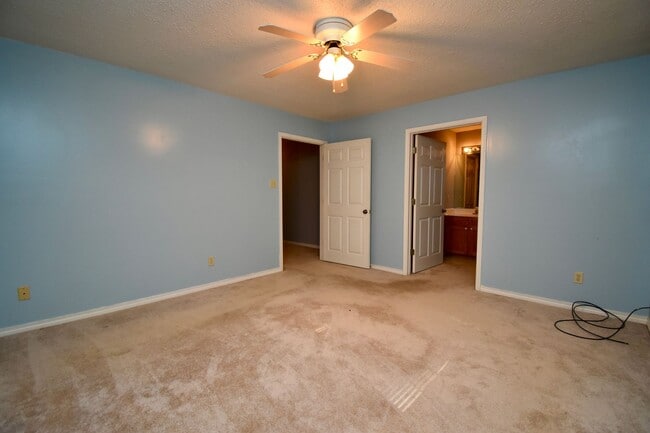 Building Photo - 2 Bedroom Duplex in Ruston