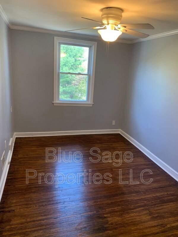 Building Photo - 2203 Bond Ave