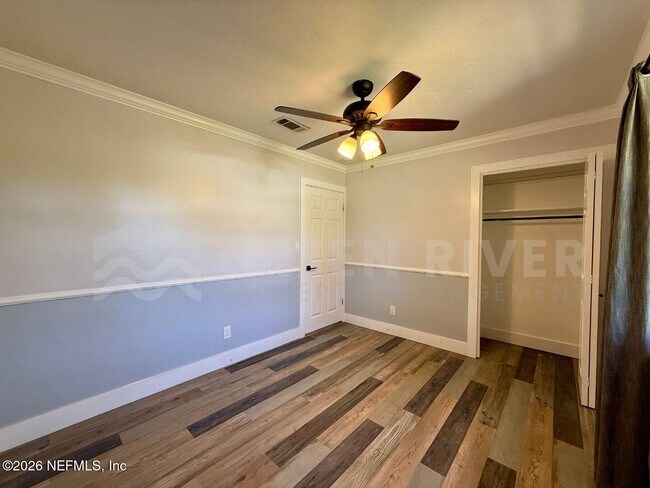 Building Photo - 2 Fairway Rd