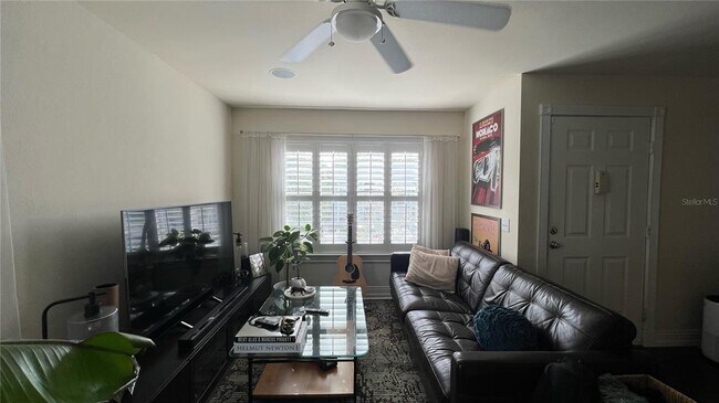 Building Photo - 5440 S MacDill Ave