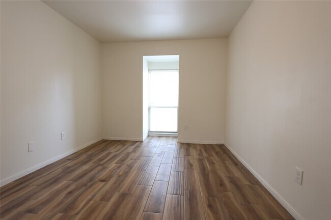 Building Photo - 15911 Haven Hills Dr