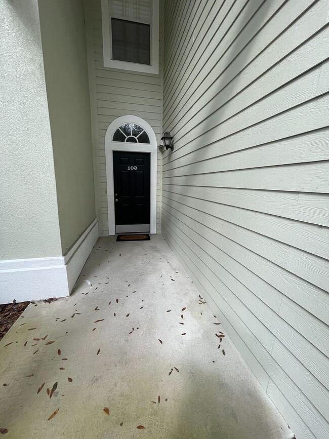 Building Photo - 1/1 in The Links in Haile Plantation!