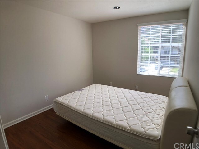 Building Photo - 1507 Silver Rain Dr